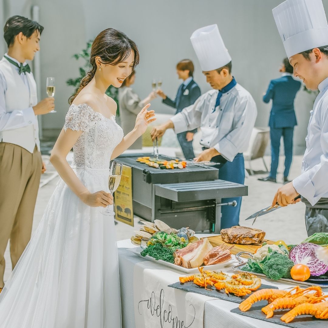 【2026年7月~8月】サントリーニ空間で夏のリゾートウエディング